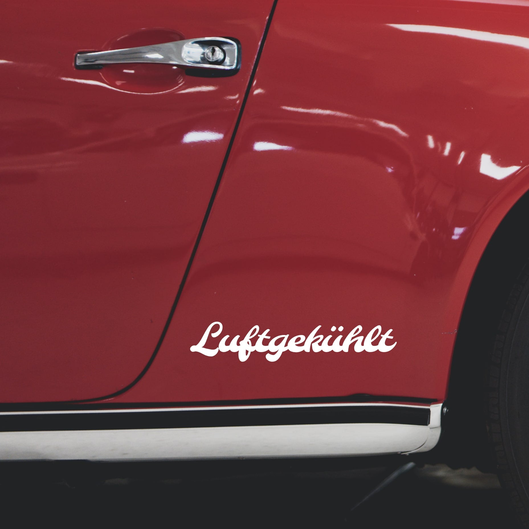 luftgekühlt sticker on red porsche