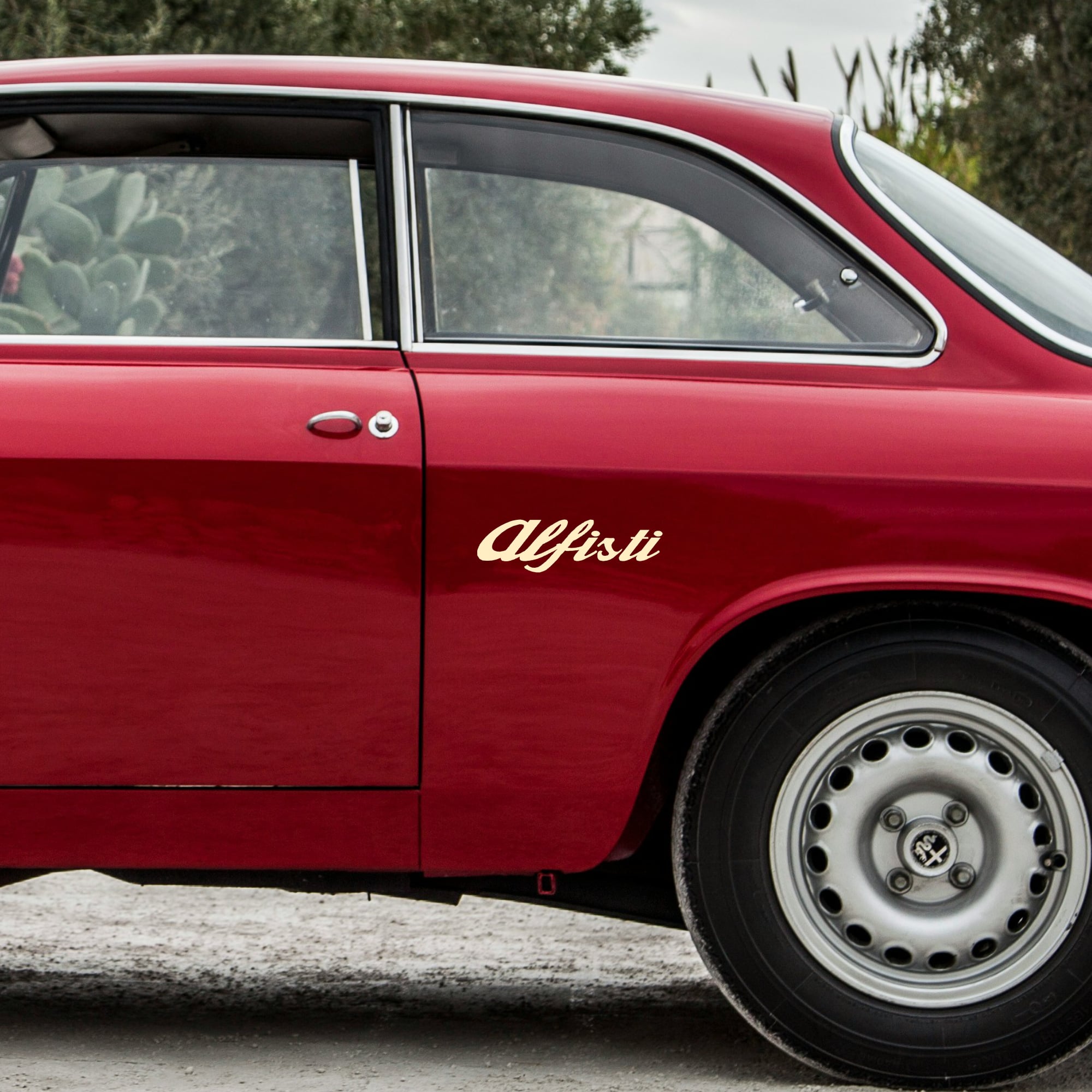 rennbetrieb sticker alfisti on red alfa romeo