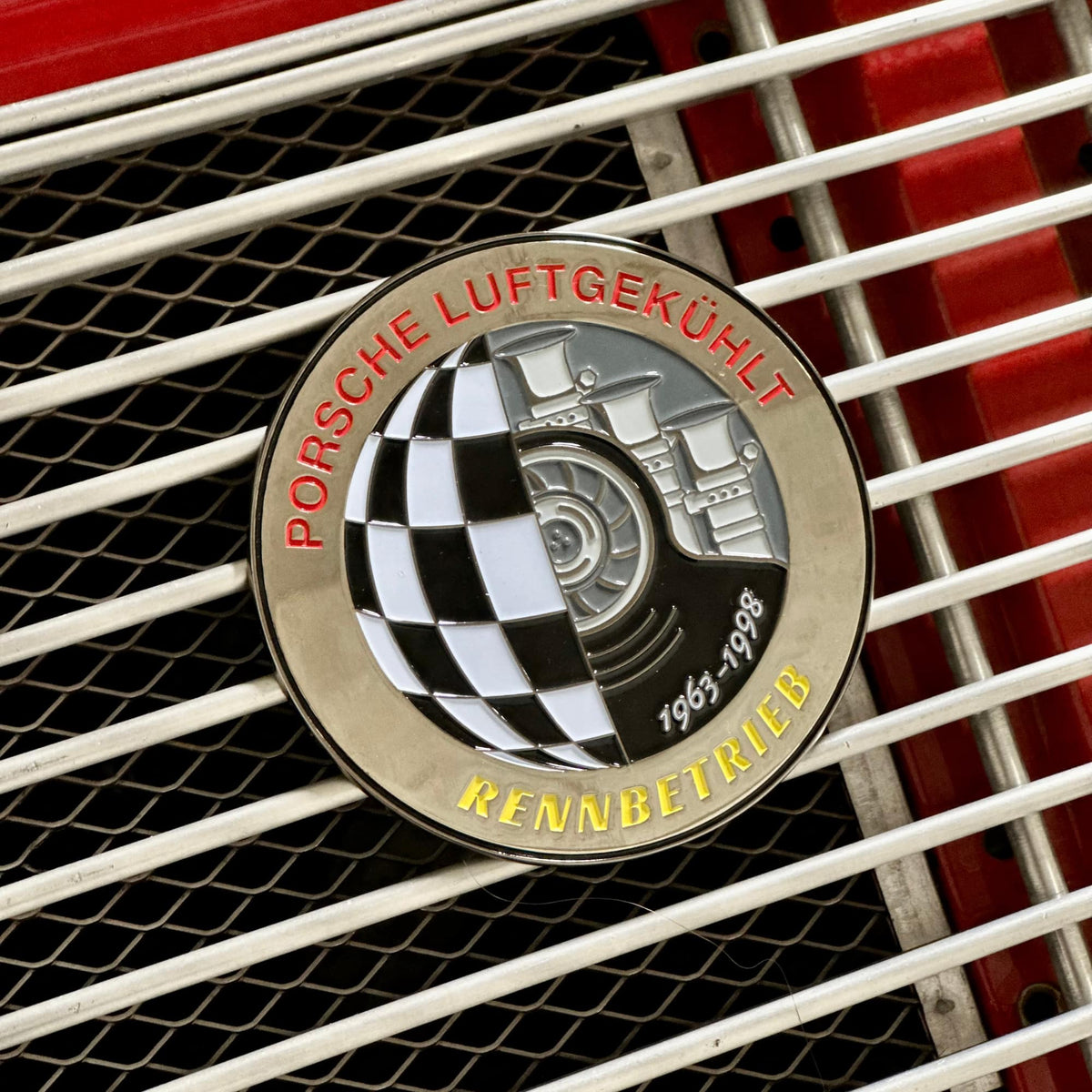 Air Cooled Porsche Luftgekühlt Enamel Car Grill Badge | RENNBETRIEB