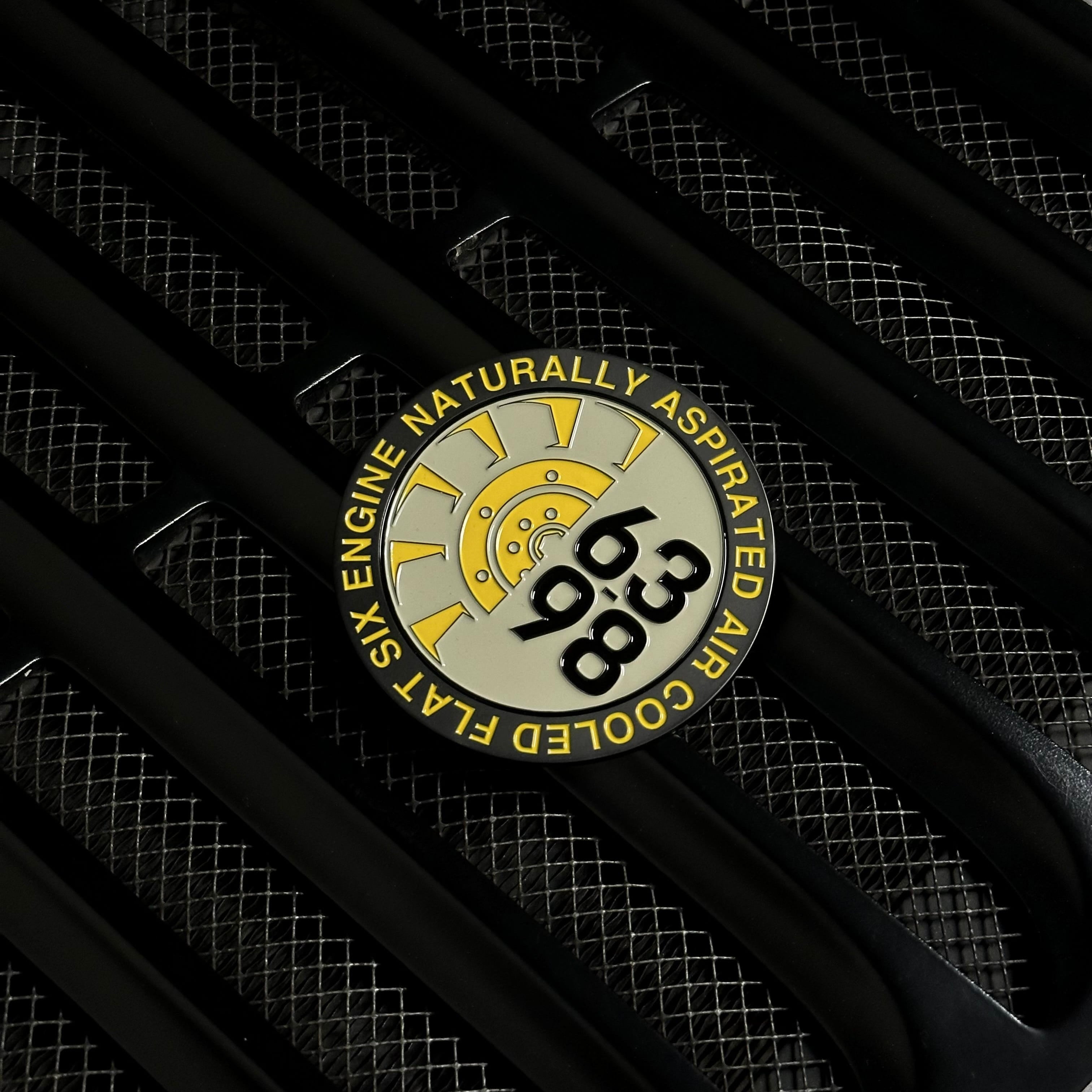 naturally aspirated air cooled flat six engine enamel car grill badge for porsche